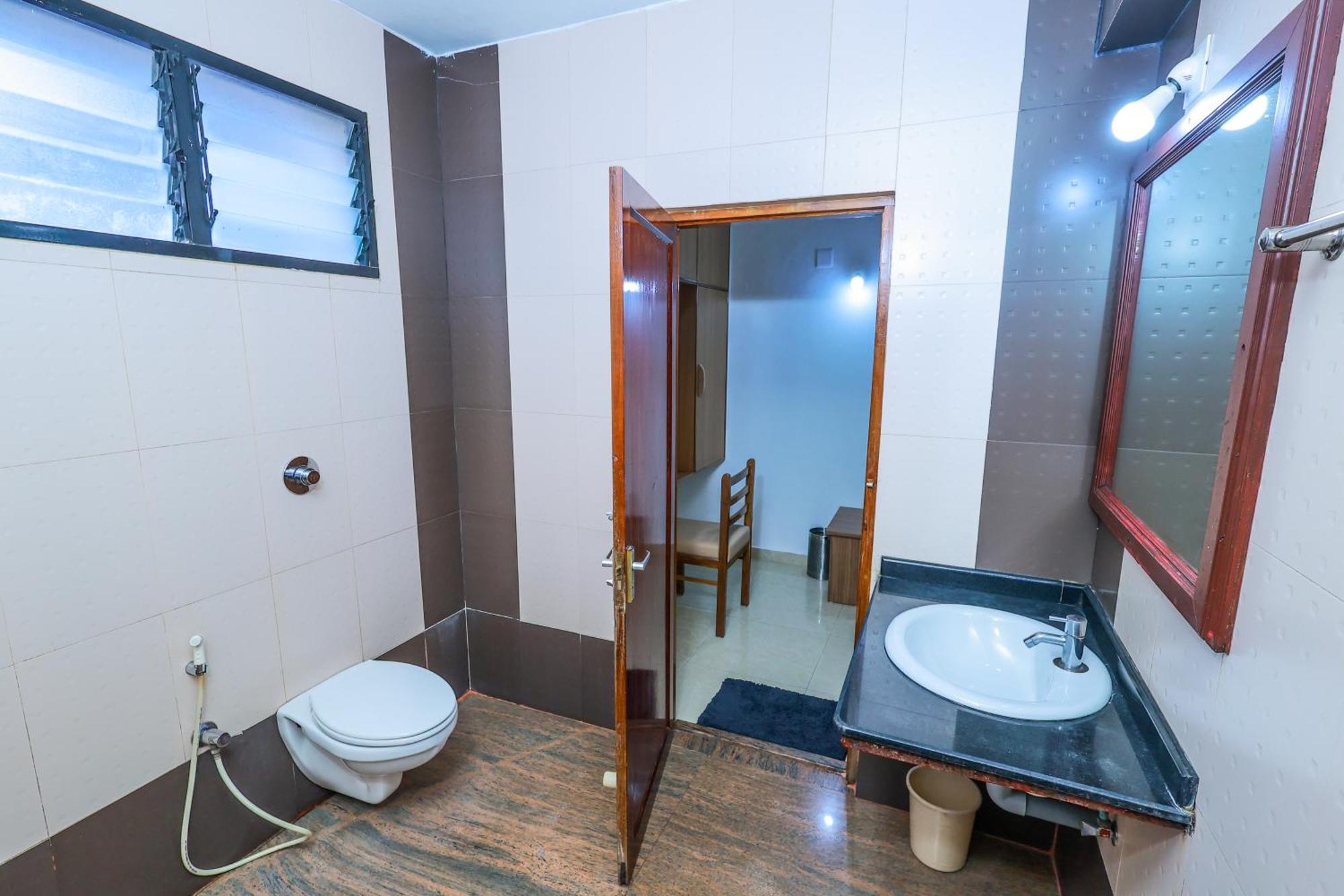 Hotel Janardana Udupi Eksteriør bilde
