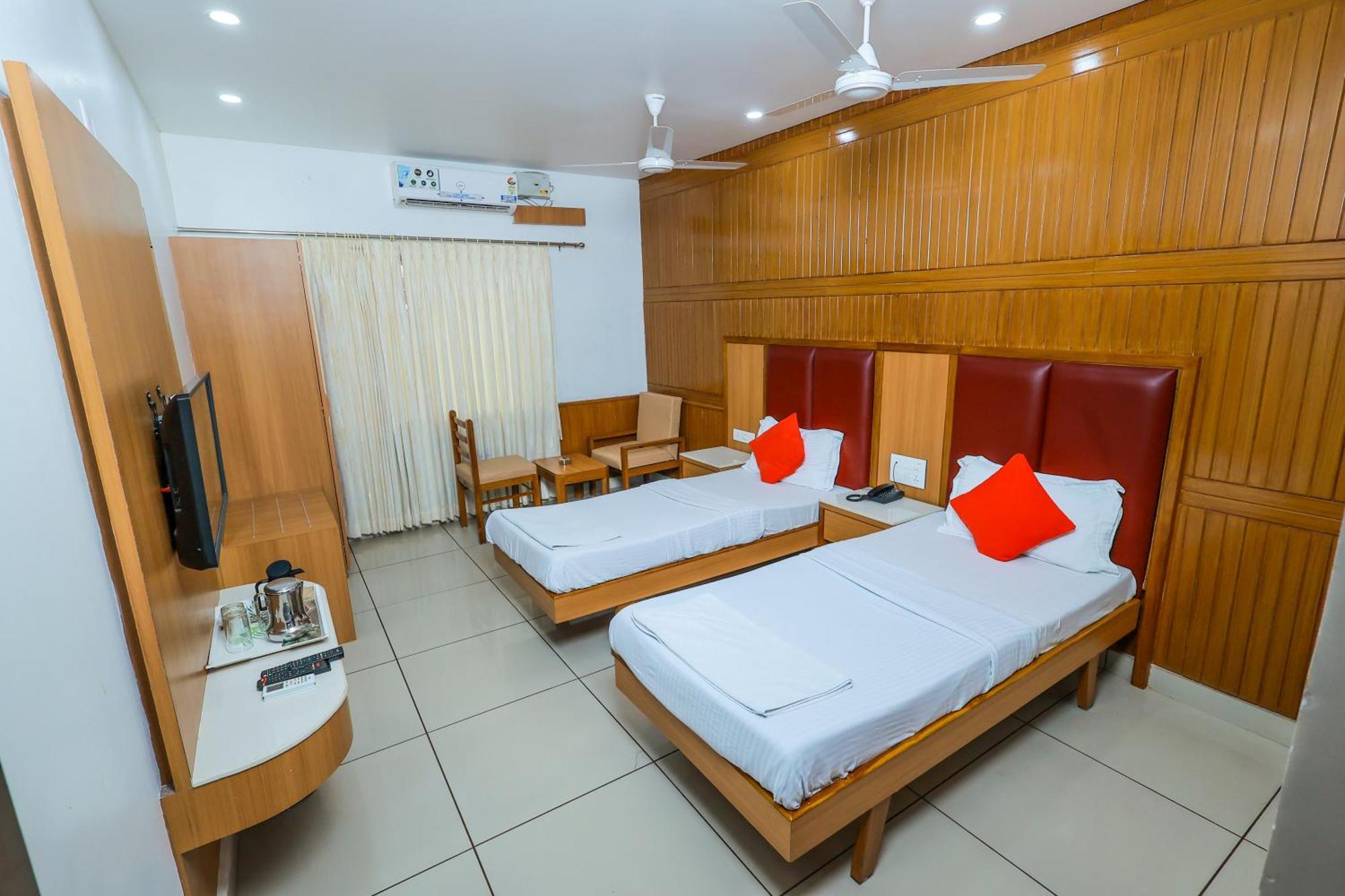 Hotel Janardana Udupi Eksteriør bilde