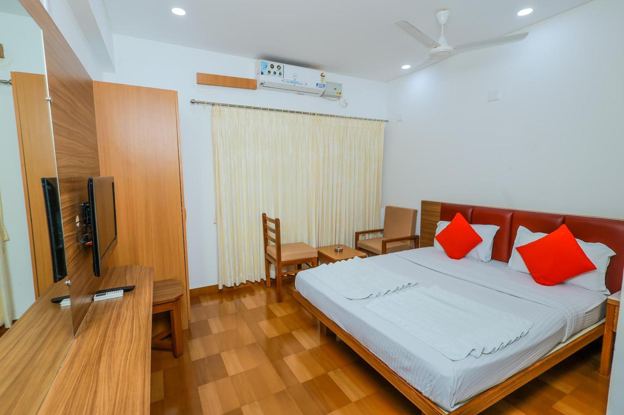 Hotel Janardana Udupi Eksteriør bilde